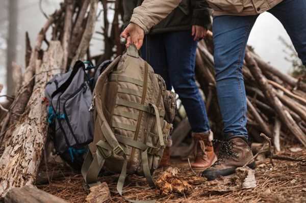 Packing Strategies for Optimal Weight Distribution and Accessibility